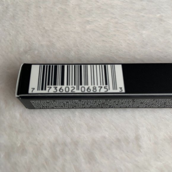 Mac Cosmetics Shadestick in TAUPOGRAPHIC - Picture 6 of 11